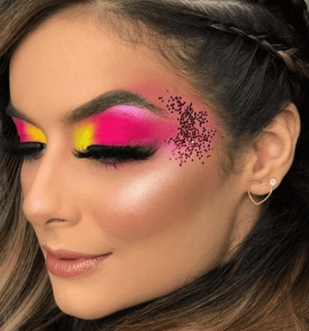 6 Dicas para usar glitter e cores neon na maquiagem durante o carnaval